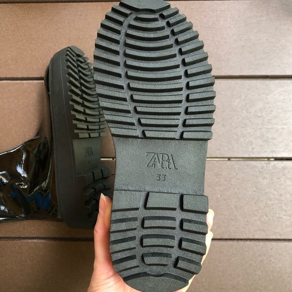 Zara Black Faux Patent Leather Zip Closure Boots 1.75” Heel Size 1.5 US - 33 UK - Picture 7 of 8